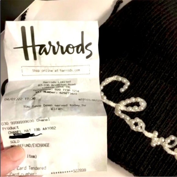 Authentic Chanel Knit Script Beanie 🌹 - Picture 6 of 8